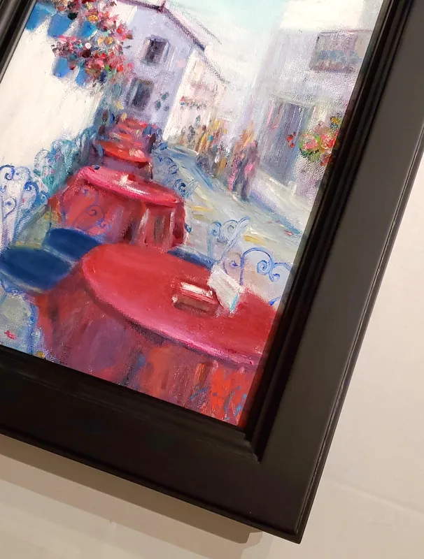 赤と青の白い街