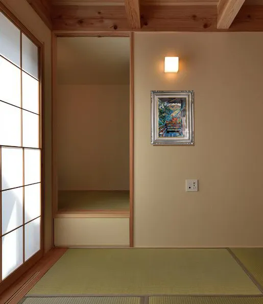 御影堂から望む秋