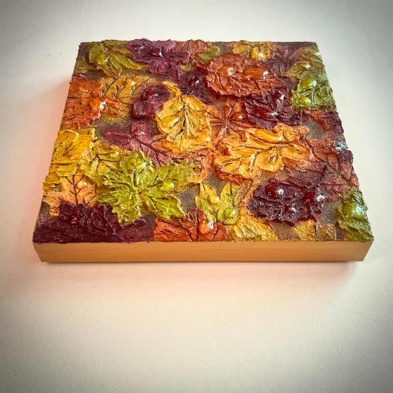 色づく森、雨上がり