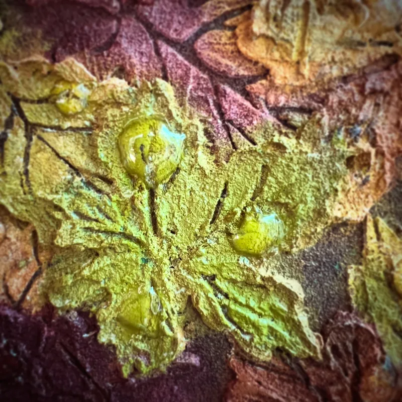 色づく森、雨上がり