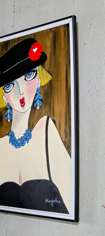 黒い帽子の女性