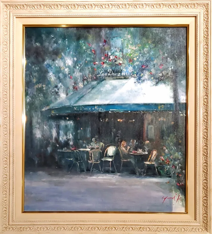 木漏れ日のカフェテラス