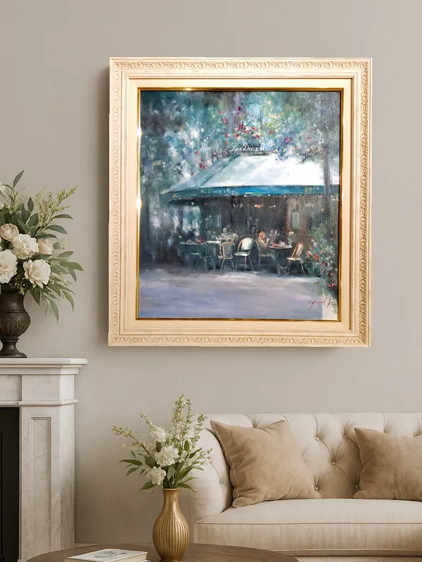 木漏れ日のカフェテラス