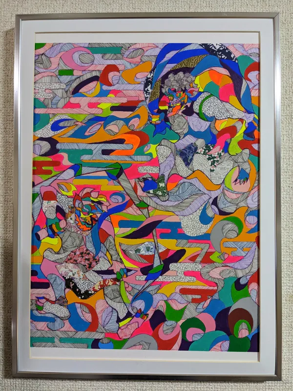 色彩のうねりに宿るもの