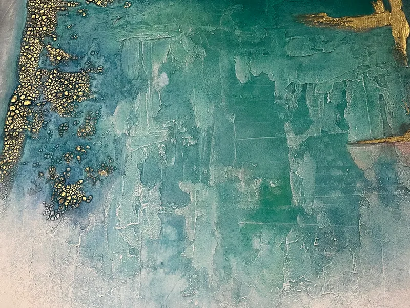 Hidden lake/gold stone