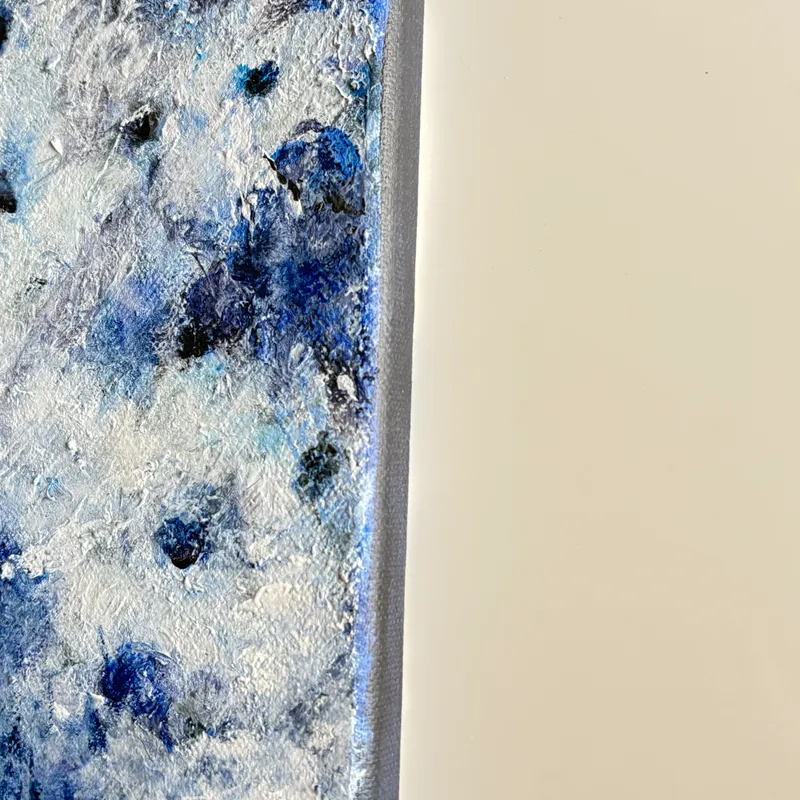 静謐の葵 — Anemone in Stillness