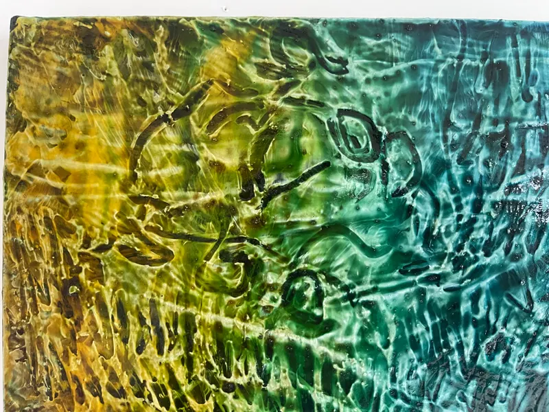 黄色からターコイズへの遷移